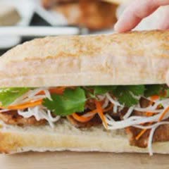 Cách Làm Bánh Mì Kẹp Thịt Áp Chảo Thơm Mềm Hấp Dẫn