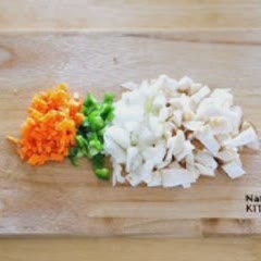 Cách làm Bánh Mì Kẹp Thịt Gà Chiên cực ngon cho trẻ đi học