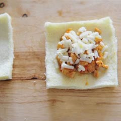 Cách làm Bánh Mì Kẹp Thịt Gà Chiên cực ngon cho trẻ đi học