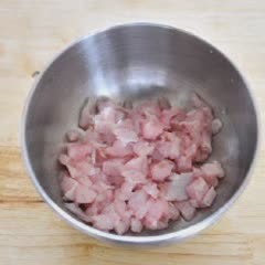 Cách làm Bánh Mì Kẹp Thịt Gà Chiên cực ngon cho trẻ đi học