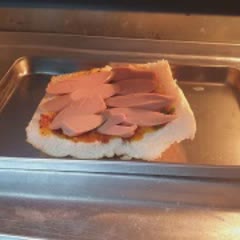 Cách Làm Bánh Mì Nướng Sa Tế Siêu Đơn Giản Tại Nhà