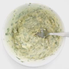 Cách làm Bánh mì phết bơ tỏi nướng
