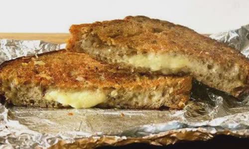Cách làm Bánh mì phô mai nướng bằng bàn ủi
