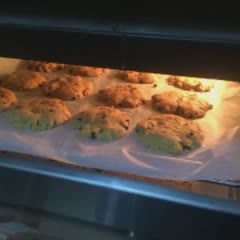 Cách làm Bánh quy Chocolate Chip Handmade giòn tan cho bé