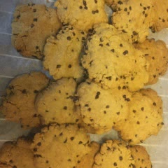 Cách làm Bánh quy Chocolate Chip Handmade giòn tan cho bé