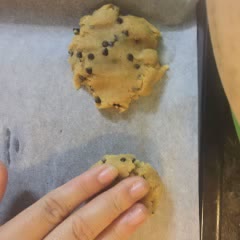 Cách làm Bánh quy Chocolate Chip Handmade giòn tan cho bé
