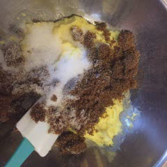 Cách làm Bánh quy Chocolate Chip Handmade giòn tan cho bé