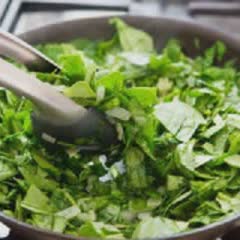 Cách làm Bánh trứng cải bó xôi