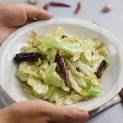 Cách làm bắp cải xào nước tương