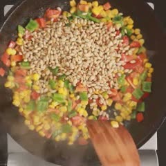 Cách làm bắp xào hạt thông