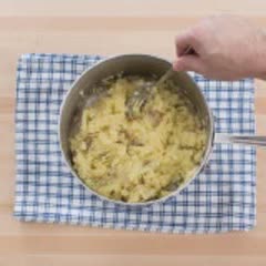 Cách làm Bò hầm và khoai tây nghiền