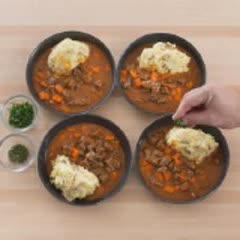 Cách làm Bò hầm và khoai tây nghiền