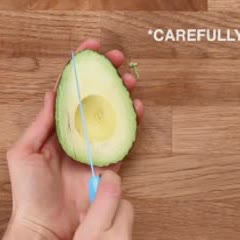 Cách làm bơ tẩm bột nướng giòn