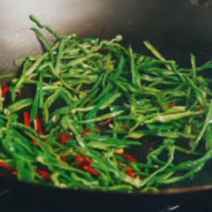 Cách Làm Bò Xào Ớt Sừng Đơn Giản Cực Thơm Ngon