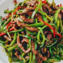 Cách Làm Bò Xào Ớt Sừng Đơn Giản Cực Thơm Ngon