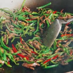 Cách Làm Bò Xào Ớt Sừng Đơn Giản Cực Thơm Ngon