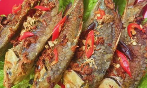Cách Làm Cá Diếc Xiên Nướng Thơm Ngon Hấp Dẫn