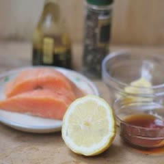 Cách Làm Cá Hồi Áp Chảo Sốt Mật Ong, Cực Bổ Dưỡng