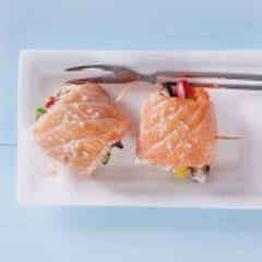 Cách làm Cá Hồi Cuộn Rau Nướng cực ngon, nhiều vitamin A