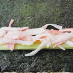 Cách Làm Cá Hồi Cuộn Sushi Đơn Giản Ngay Tại Nhà