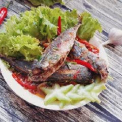 Cách làm cá nục sốt tỏi ớt