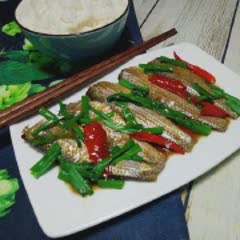 Cách làm cá đối kho dầu hành