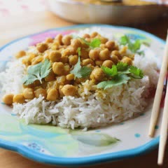 Cách nấu Cà Ri Đậu Gà nước cốt dừa bùi béo ngay tại nhà