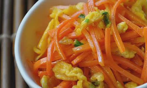 Cách làm Cà rốt xào trứng gà