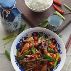 Cách làm cà tím xào thịt bằm cay