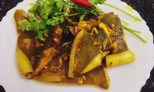 Cách làm cá đuối xào sả nghệ