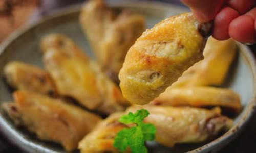 Cách làm Cánh Gà Chiên Muối Tiêu thơm ngon cho ngày sum họp