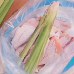 Cách Làm Cánh Gà Chiên Sả Mật Ong Cực Thơm Ngon