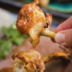 Cách Làm Cánh Gà Nướng Cay Ngon Để Đãi Gia Đình