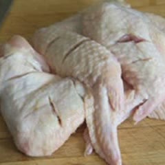 Cách Làm Cánh Gà Ướp Kimchi Nướng Đậm Đà Hấp Dẫn