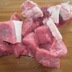 Cách Làm Canh Thịt Bò Chua Ngọt Hấp Dẫn Đơn Giản