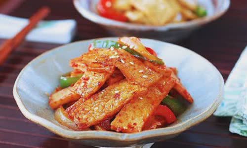 Cách làm Chả cá Hàn Quốc xào ớt chuông