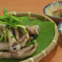 Cách làm chân gà hấp hành lá
