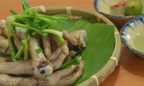Cách làm chân gà hấp hành lá