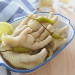 Cách làm chân gà ngâm chanh ớt xanh