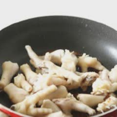 Cách Làm Chân Gà Om Nước Tương Nhâm Nhi Cực Ngon