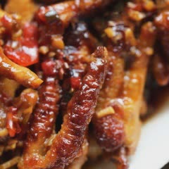 Cách làm chân gà sốt cay giòn