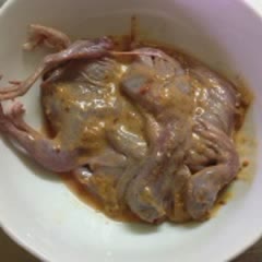 Cách làm chim cút ướp chao chiên giòn