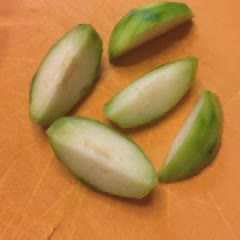 Cách làm cóc non xào cay