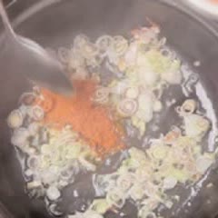 Cách Làm Cơm Cà Ri Gà Thơm Ngon Đơn Giản Tại Nhà