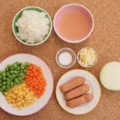 Cách Làm Cơm Chiên Dương Châu Phô Mai Đơn Giản