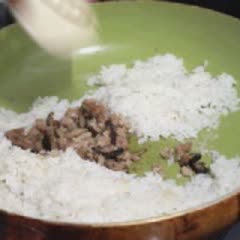 Cách làm cơm chiên kim chi độc đáo