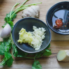 Cách làm Cơm Chiên Rau Củ Thịt Gà thơm ngon cho gia đình