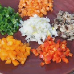 Cách làm cơm cuộn bánh mì chiên giòn