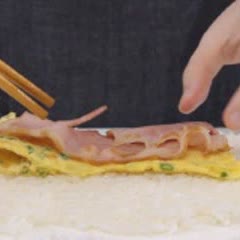Cách làm cơm cuộn quẩy giòn