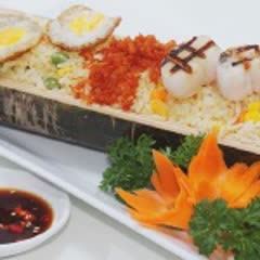 Cách làm cơm hải sản ống tre